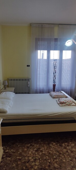 2 Schlafzimmer, Bettwäsche