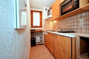 Mikrowelle, Ofen, Geschirrspüler