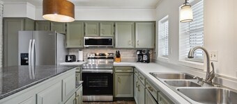 Venetian Garden Retreat with Arcade Games & Hot Tub