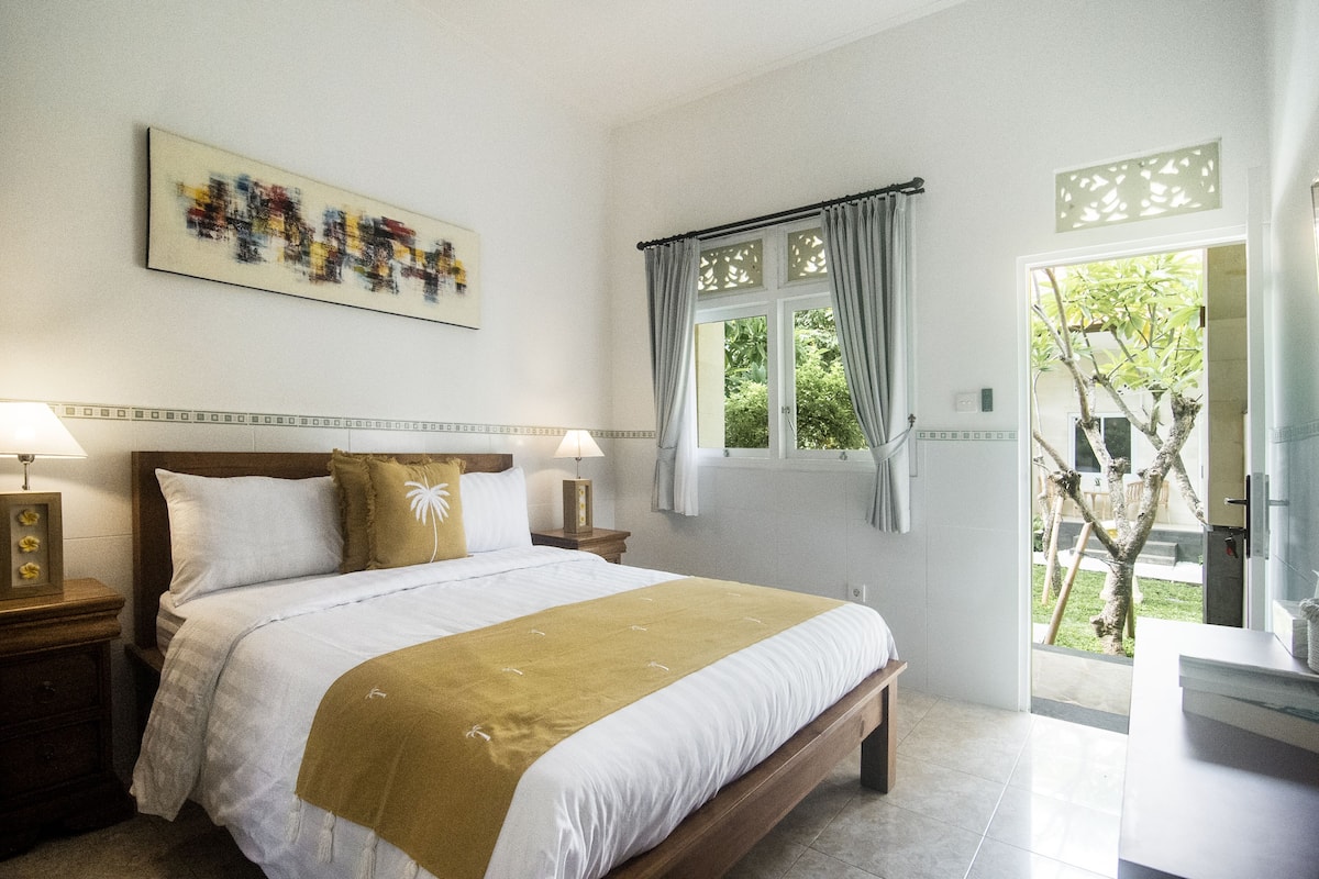 Habitación superior, 1 cama de matrimonio | 1 dormitorio, escritorio, espacio para trabajar con un portátil