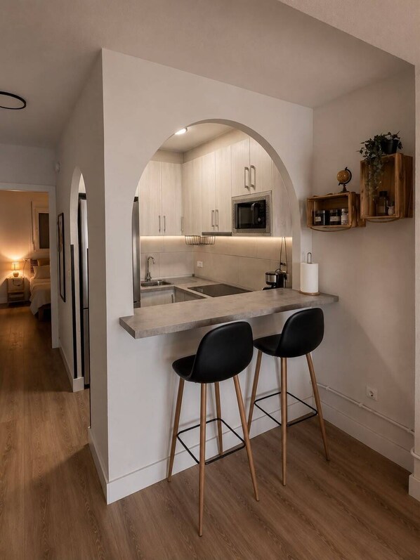 Coffee/tea maker, fridge, microwave, oven - EL paraiso (Torrevieja)
