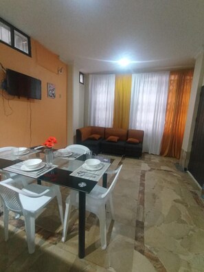 City House | Living area - Departamentos independientes en Garzota (Guayaquil)