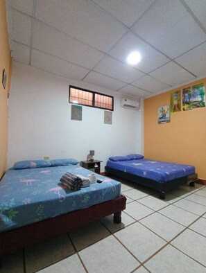 Casa City | 8 dormitorios, espacio para trabajar con un portátil, wifi gratis