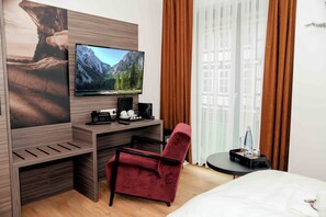 Standard Double Room | Premium bedding, minibar, in-room safe, desk - Central Hotel & Lounge Adult Only (Goslar)