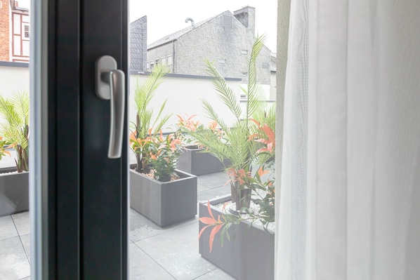 1 bedroom, premium bedding, minibar, in-room safe
