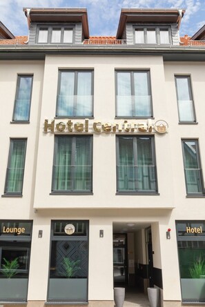Front of property - Central Hotel & Lounge Adult Only (Goslar)