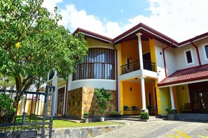 Exterior - Enjoy a luxury Experience, Bigcity Villa (Peellawatta)