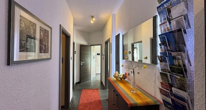 Ferienwohnung Stefanie, Zentrumsnah Wohnen, Bestens Ausgestattete Ferienwohnung