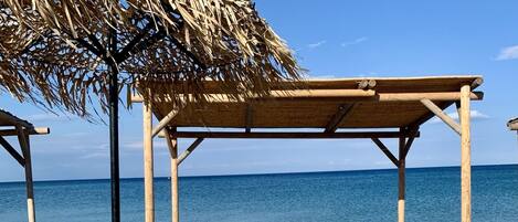 Liegestühle, Strandtücher