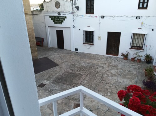 El Patio Lodging