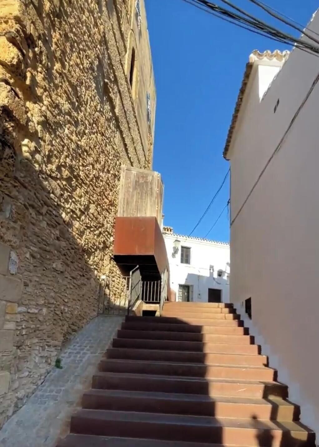 تفاصيل الفندق من الخارج
