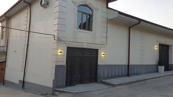 Bagian depan properti