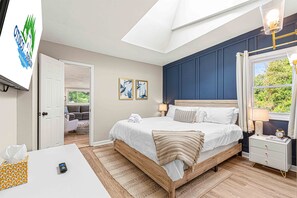 3 chambres, fer et planche à repasser, Wi-Fi gratuit, draps fournis