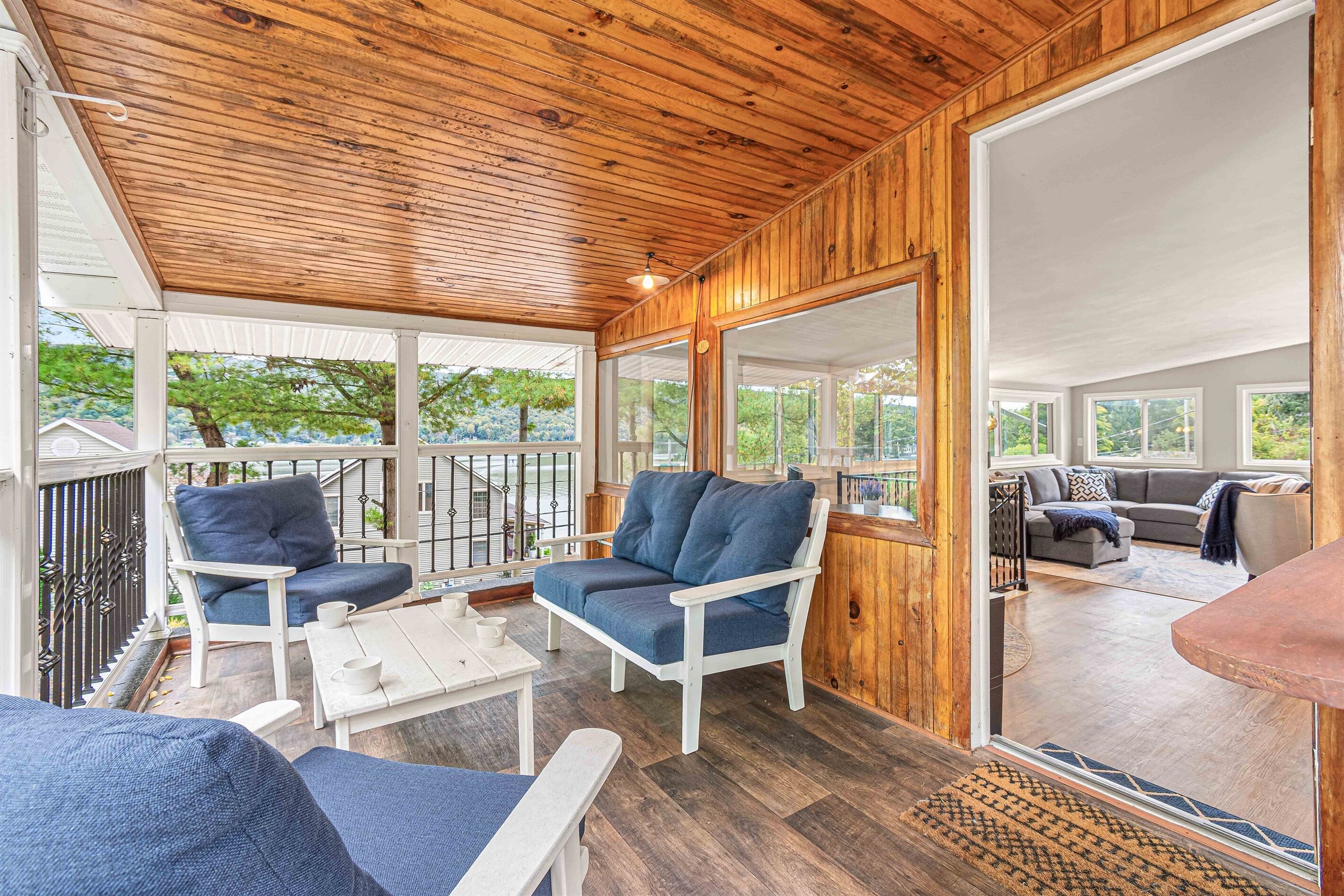 Smart-TV, peis, videospill og bøker