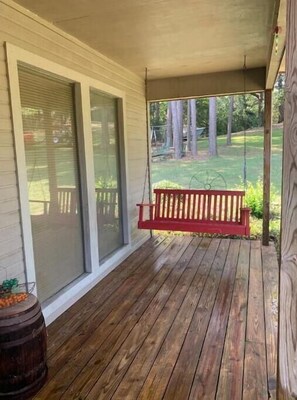 Terrace/patio - The Farm on White Oak Mountain (Greenwood)