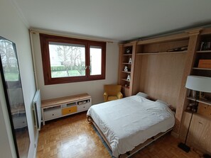 2 Schlafzimmer, Bügeleisen/Bügelbrett, Reisekinderbett, WLAN