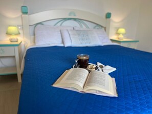 2 bedrooms, travel cot, free WiFi
