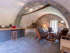 Interior - Beautiful private villa for 8 people with A/C, WIFI, patio and panoramic view (Penta-di-casinca)