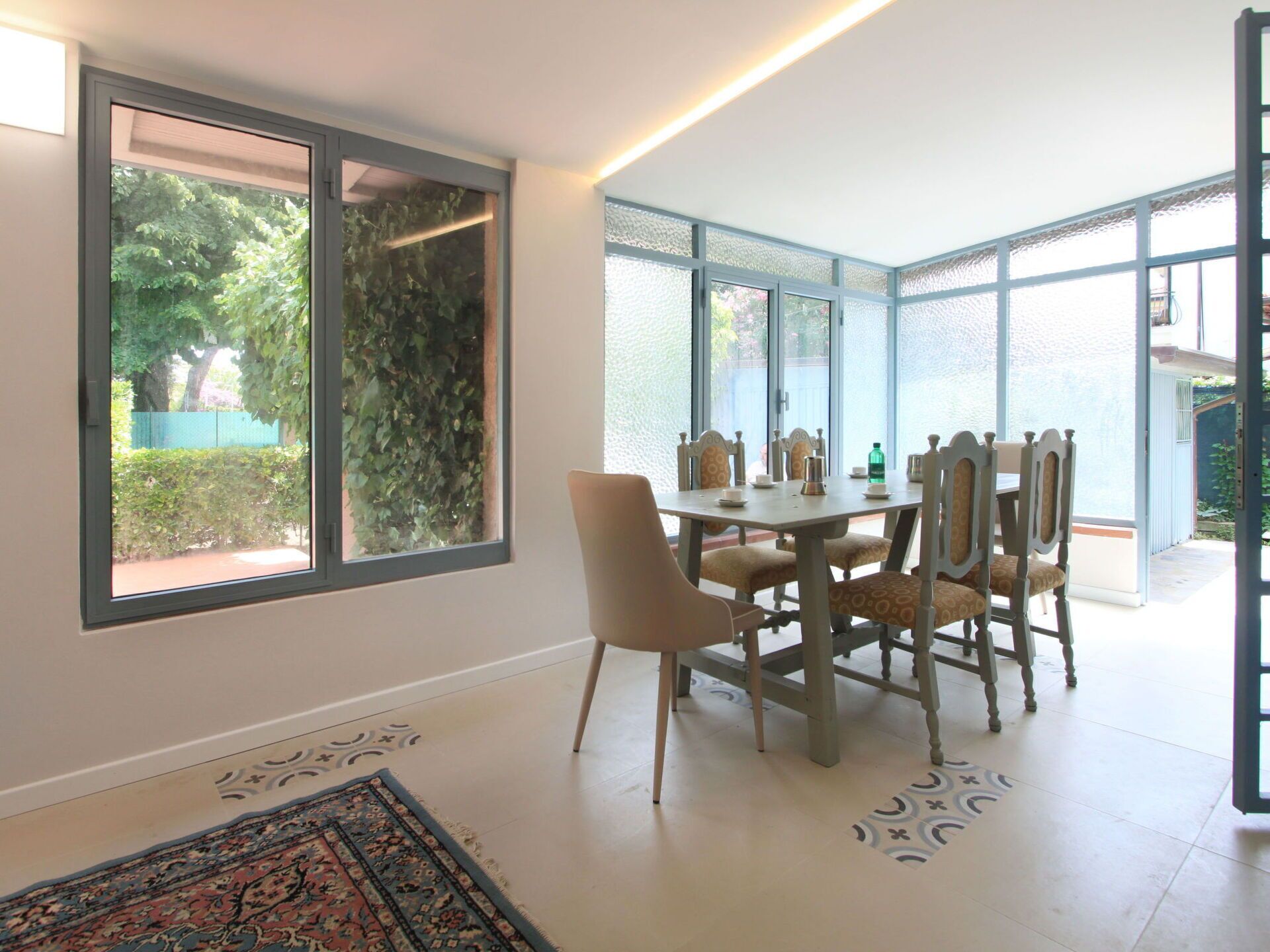 Furniture, Plant, Table, Wood, Window, Chair, Shade, Flooring, Floor, Hardwood