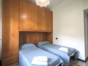 3 Schlafzimmer, Reisekinderbett, kostenloses WLAN
