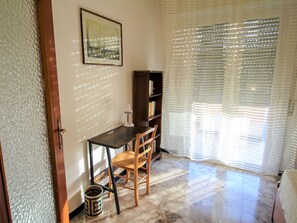 Interior - Beautiful apartment for 5 guests with WIFI, TV and terrace (Rapallo)