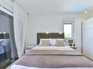 4 Schlafzimmer, Reisekinderbett, kostenloses WLAN