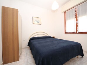 2 habitaciones, cuna de viaje, wifi y ropa de cama 