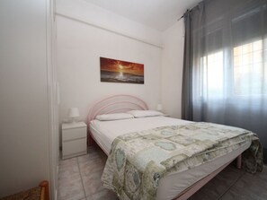 2 Schlafzimmer, Reisekinderbett, WLAN, Bettwäsche