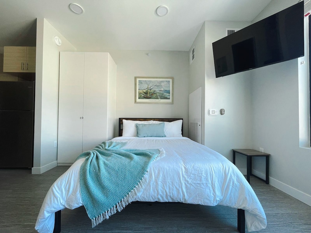 Sleepover Upscale Studio and Gym Des Moines Des Moines Vrbo