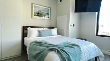 1 bedroom, free WiFi, bed sheets