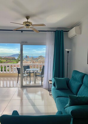 Smart TV - Ocean & Golf Vista Retreat (SN MIGUEL DE ABONA)