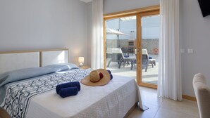 4 室のベッドルーム、アイロン / アイロン台、旅行用ベビーベッド、WiFi (無料)