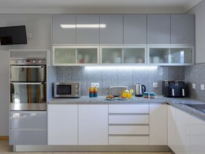 Microwave, oven, dishwasher, toaster