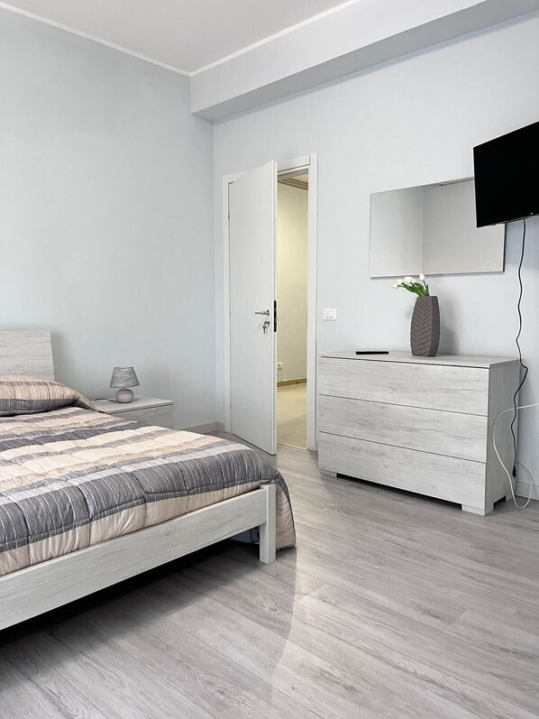 4 chambres, bureau, fer et planche à repasser, Wi-Fi gratuit