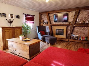 TV, peis og DVD-spiller