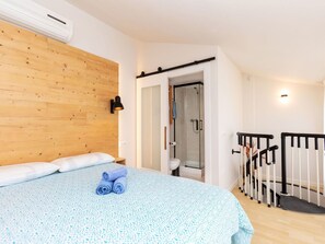 2 bedrooms, iron/ironing board, travel crib, free WiFi - Beautiful apartment for 4 people with A/C, WIFI, TV and terrace (Palamós)