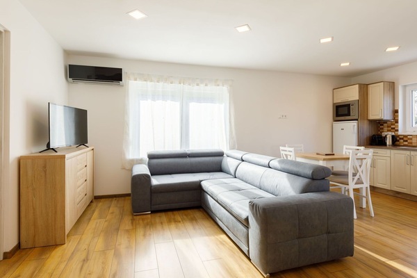 Ciel, L'Eau, Propriété, Chaise, Ombre, Bois, Design Intérieur, Plan D'Eau, Sol, Mobilier De Jardin