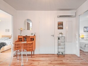 2 室のベッドルーム、アイロン / アイロン台、旅行用ベビーベッド、WiFi (無料)