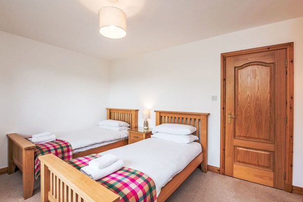 Möbel, Eigentum, Komfort, Tabelle, Gebäude, Holz, Beleuchtung, Tür, Bett