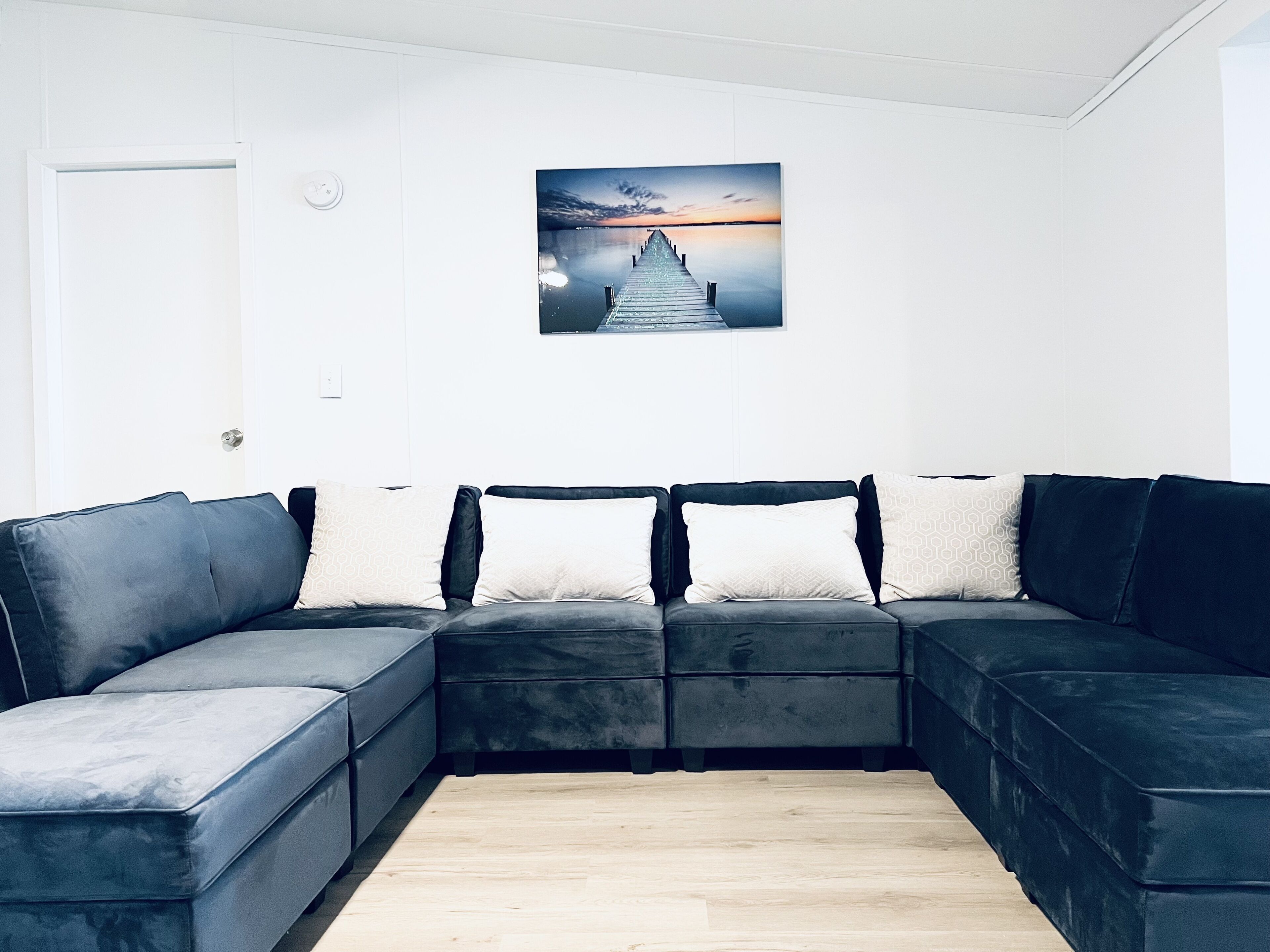 智能电视、壁炉、桌上足球