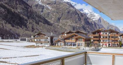 Bel appartement pour 6 personnes avec WIFI, TV et balcon