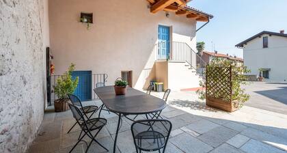 Wonderful private villa for 4 people with WIFI, TV and patio
