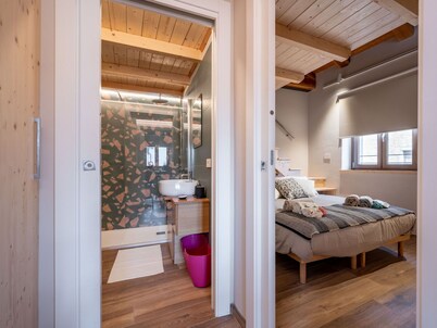 Beautiful private villa for 4 guests with WIFI, TV and patio