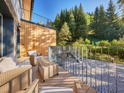 Lovely apartment for 4 guests with WIFI, TV, terrace and parking