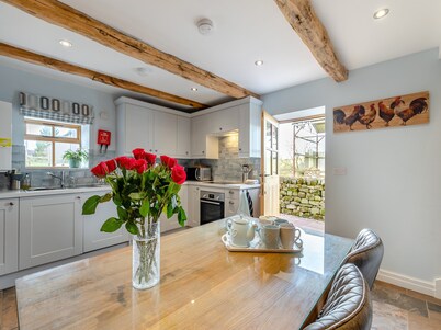 The Stables - UK46731