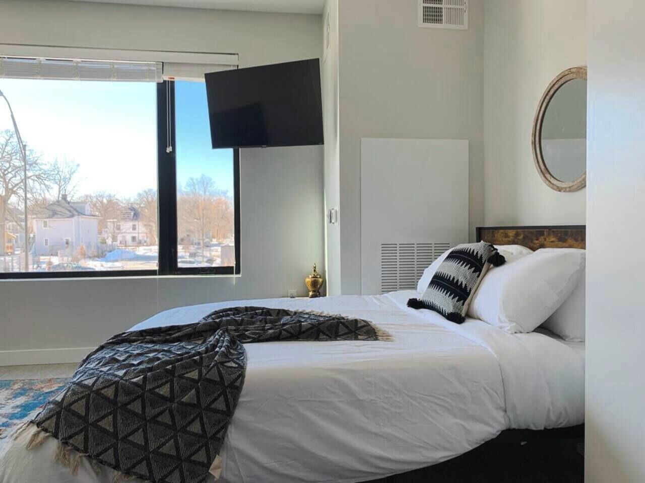 Schreibtisch, Bügeleisen/Bügelbrett, kostenloses WLAN, Bettwäsche