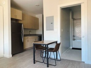 Interior - Sleepover | Extraordinary Studio + Gym- Des Moines (Des Moines)