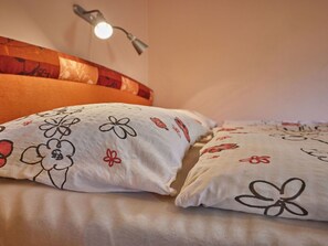 1 makuuhuone, vauvan matkasänky, ilmainen Wi-Fi