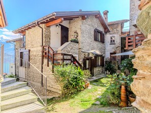 Exterior - Nice apartment for 2 guests with TV and pets allowed (Domaso)