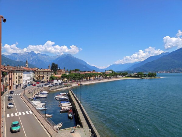 Marina - Nice apartment for 2 guests with TV and pets allowed (Domaso)